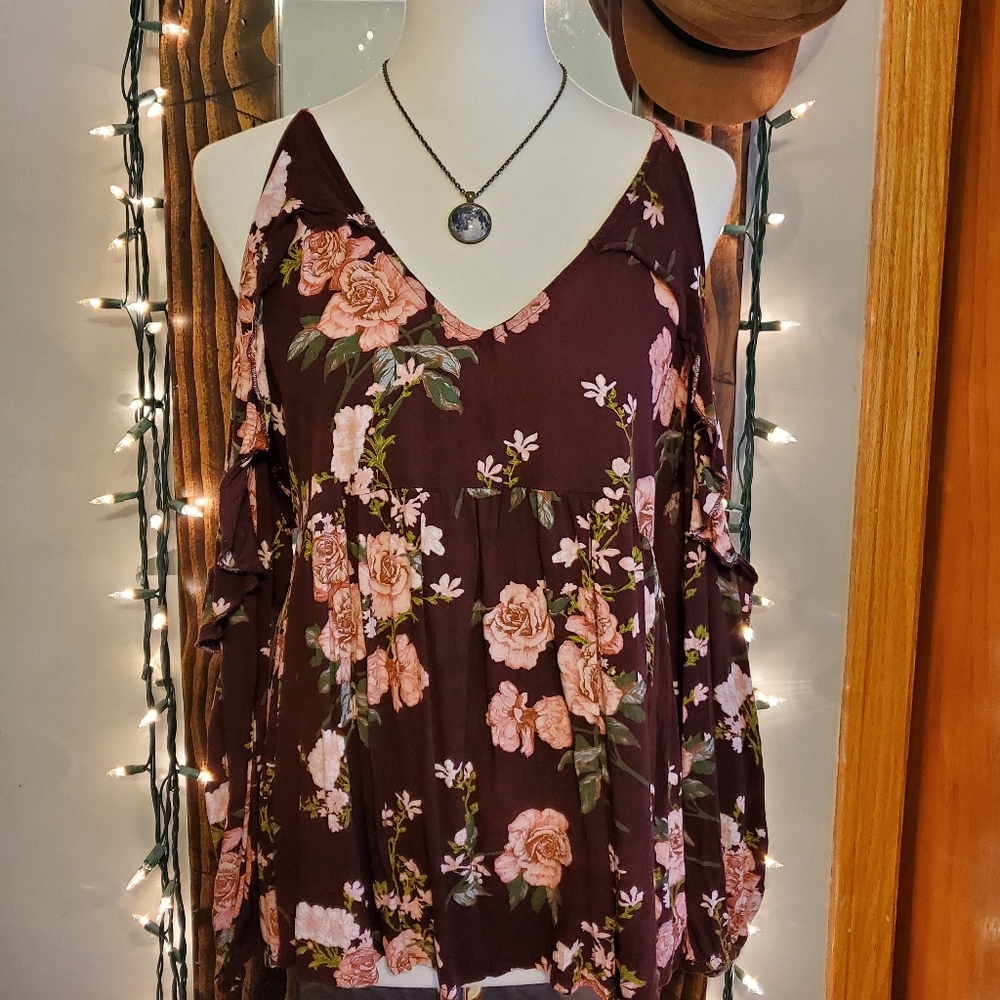 AEO flower print long sleeve shirt size medium